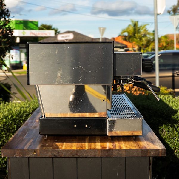 Pre-Loved La Marzocco Linea Classic – Stainless Steel