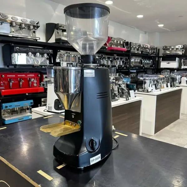 Clean Mazzer Robur Electronic With Custom Scale Holder