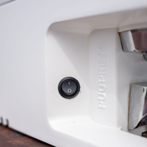 Pre-Owned M2 Puqpress – White – Excellent Condition