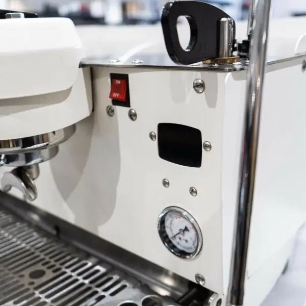 Immaculate 2020 2 Group Synesso S200 Commercial Coffee