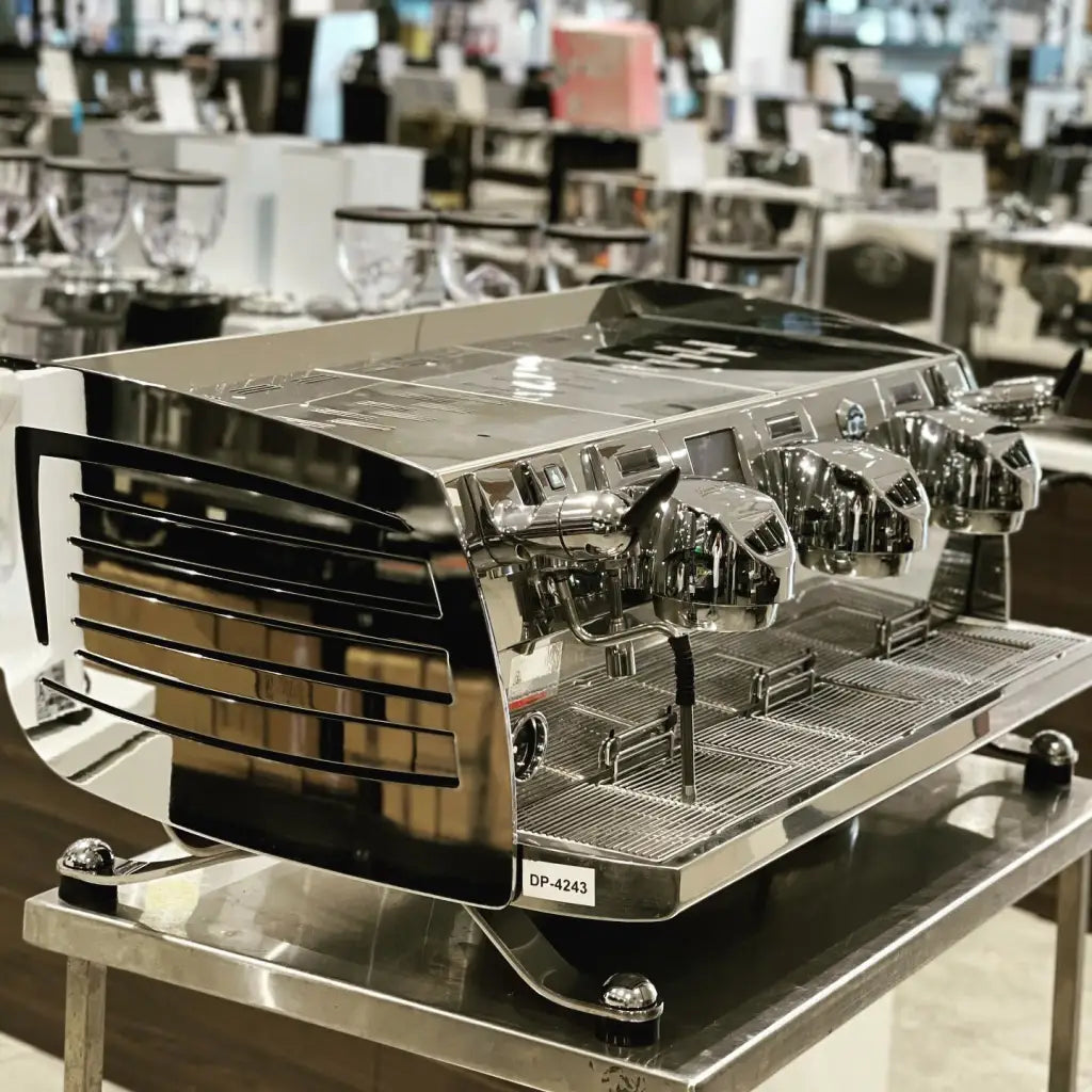 Buy Nuova Simonelli Immaculate 3 Group Black Eagle All