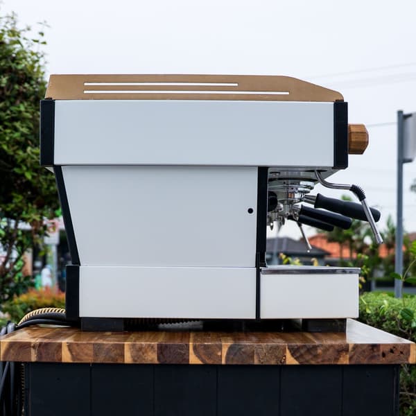 EX DEMO LA MARZOCCO PB 3 GROUP CUSTOM WHITE