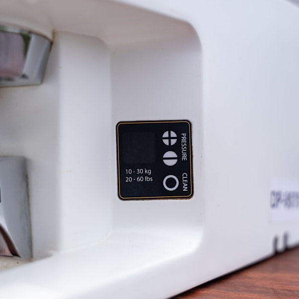 Pre-Owned M2 Puqpress – White – Excellent Condition