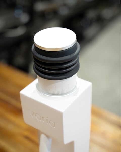 Pre-Loved Varia VS3 Gen 2 Coffee Grinder – White | Barely Used