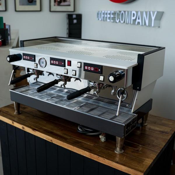 La Marzocco Linea AV 3 Group Tall Cup Espresso Machine Shot Timers