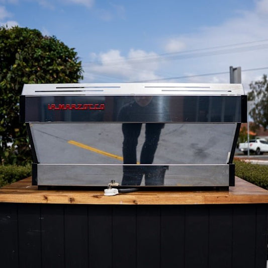 3G Pre - Loved La Marzocco Linea PB AV – Chrome – Immaculate - Australia - Di Pacci