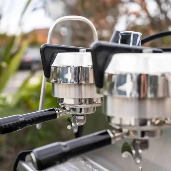 Jaw Dropping 3 Group SYNESSO Hydra Commercial Coffee Machine