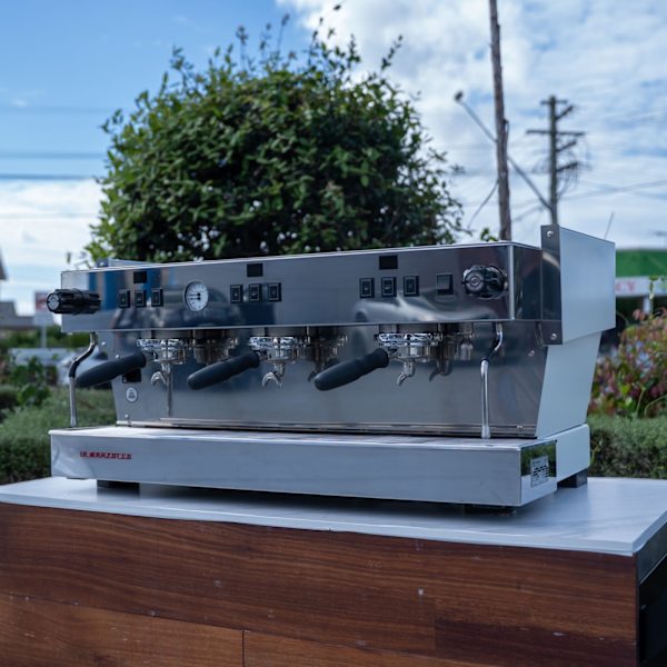 AS-NEW CUSTOM LA MARZOCCO LINEA S 3 GROUP GLOSS WHITE 9 WEEKS OLD