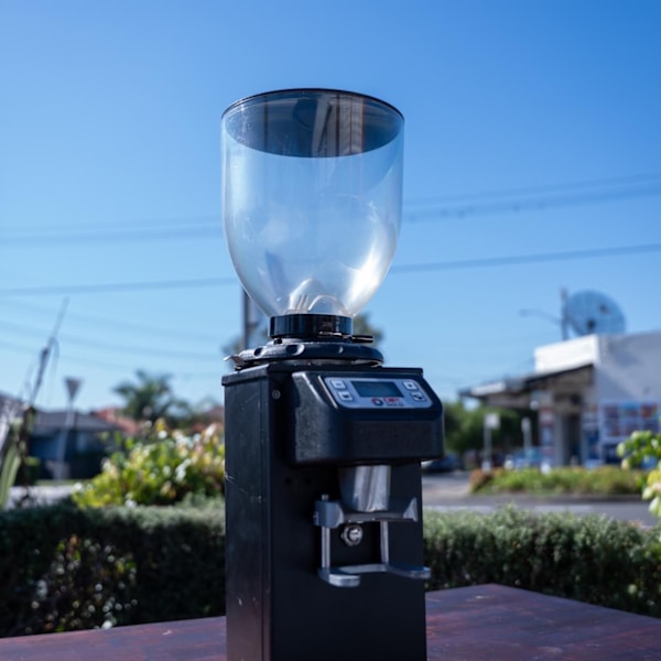 Pre-Owned DK 65 Coffee Grinder – Excellent Condition