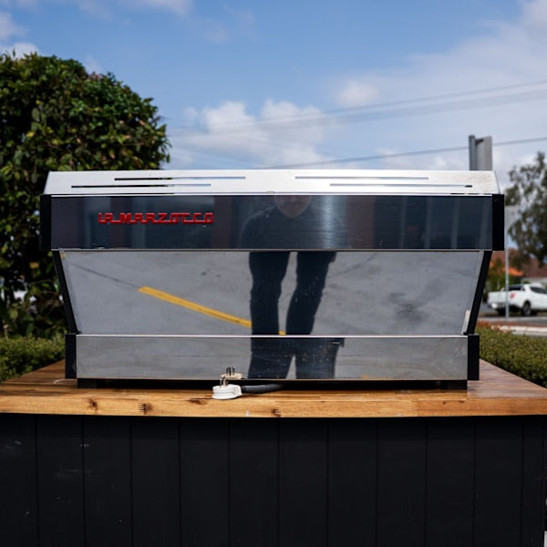 3G Pre-Loved La Marzocco Linea PB AV – Chrome – Immaculate