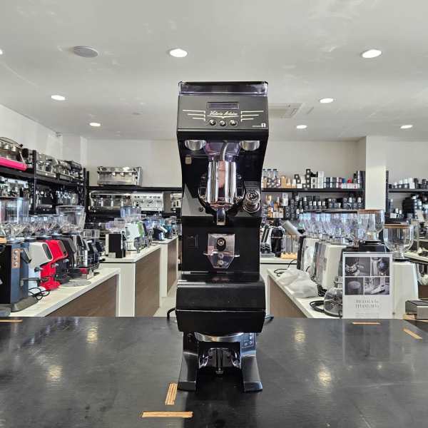 9 months Mythos & M2 Puqpress & Grinder Combo - Australia - Di Pacci