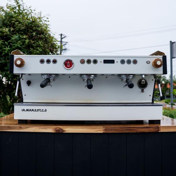 EX DEMO LA MARZOCCO PB 3 GROUP CUSTOM WHITE