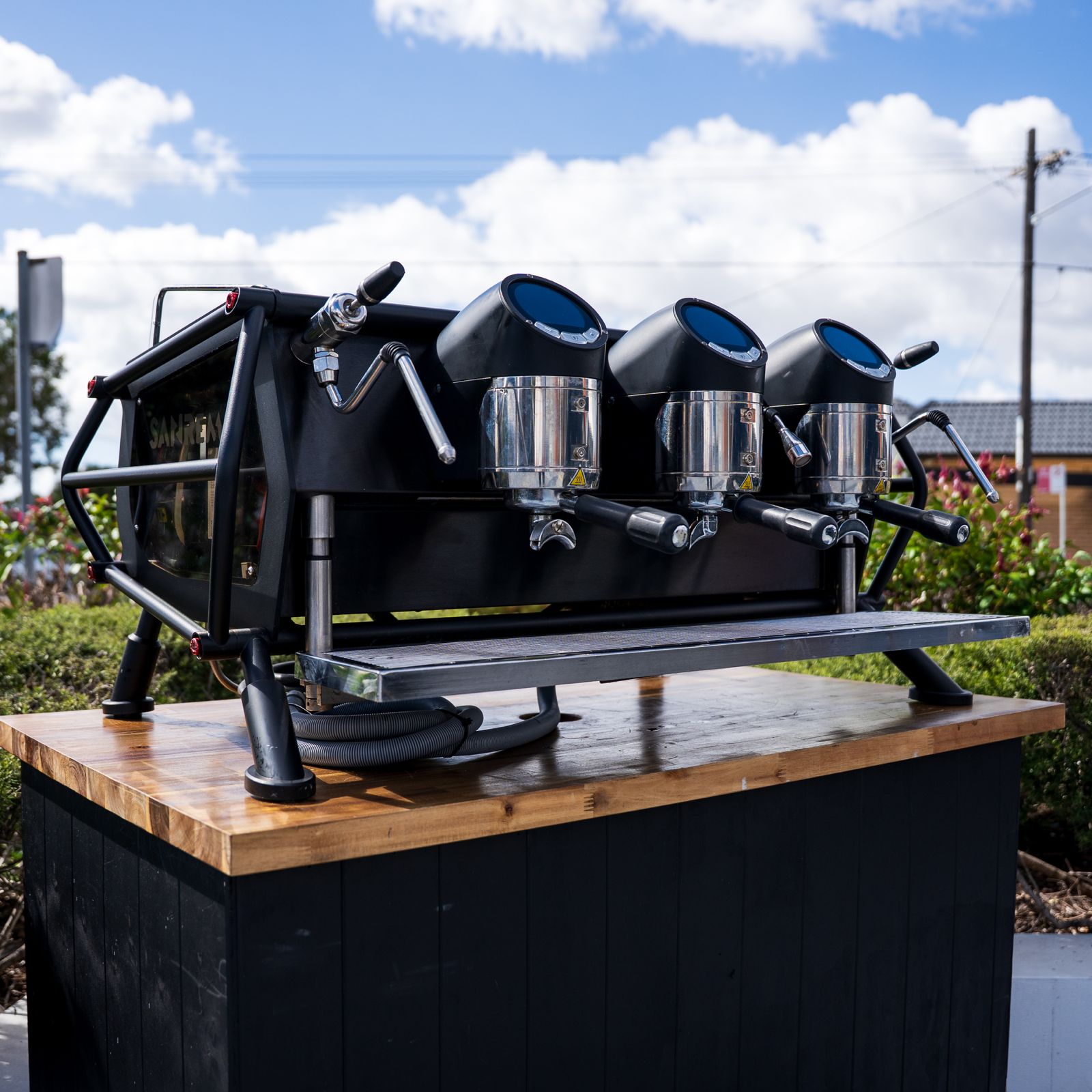 Pre-loved Sanremo Café Racer 3 Group Naked / exposed design | Statemen