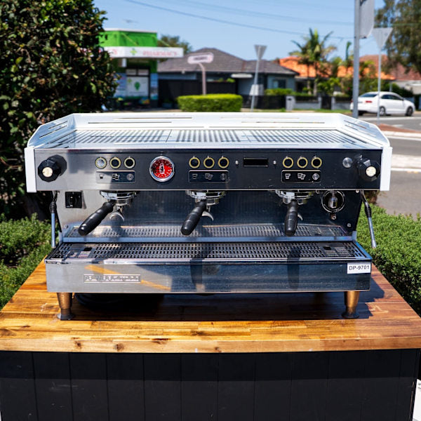 Late Model Pre-Loved 3 Group La Marzocco PB – Tall Cup | Gloss White