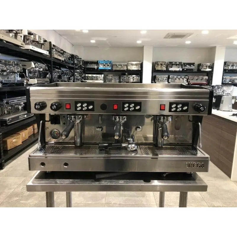 Cheap 3 Group Pre-Owned Wega High Cup Commercial Coffee