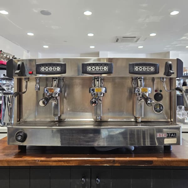 Cheap Beautiful Commercial 3 Group coffee machine fully serviced - Australia - Di Pacci