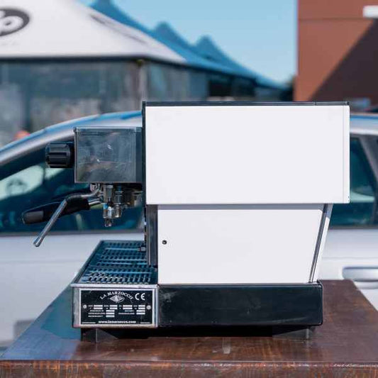 Clean Pre Loved 3 Group La Marzocco LINEA AV IN White - Australia - Di Pacci