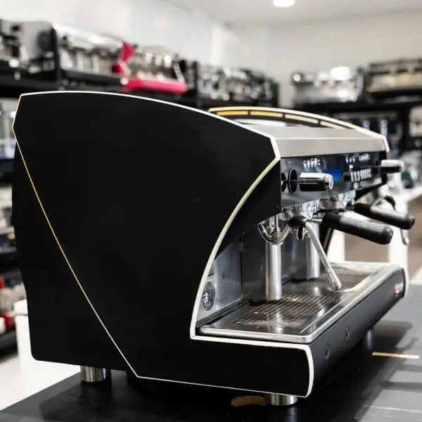 Clean Pre Owned 2 Group Wega Polaris Tron Commercial Coffee