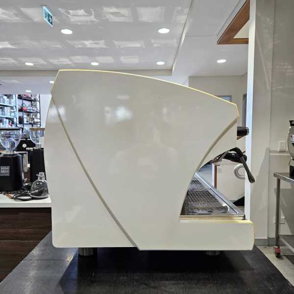 Clean Pre Owned Wega Polaris Tron 3 Group In White - Australia - Di Pacci