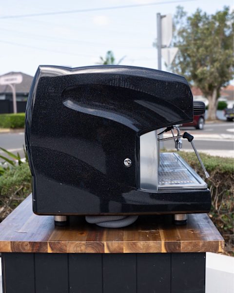 Clean Pre Loved 3 Group Wega Polaris Tall Cup Black