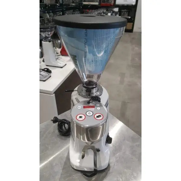Demo Super Jolly Electronic In White Espresso Bean Coffee