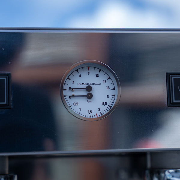 AS-NEW CUSTOM LA MARZOCCO LINEA S 3 GROUP GLOSS WHITE 9 WEEKS OLD
