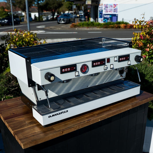La Marzocco Linea Av 3 Group Tall Cup White - Pre-loved