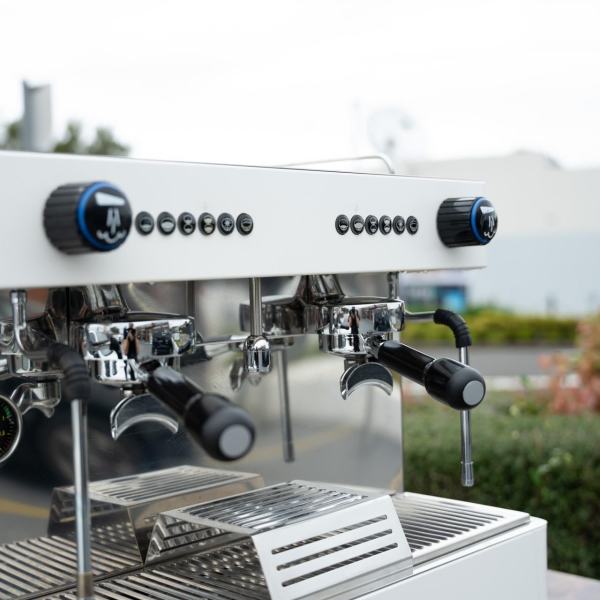 Ex Demo 10 Amp Tall Cup Tank Or Plumbed Horizont Coffee Machine - Australia - Di Pacci