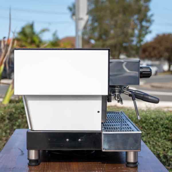 Ex Demo la Marzocco Linea AV TALL CUP COMMERCIAL Coffee Machine - Australia - Di Pacci