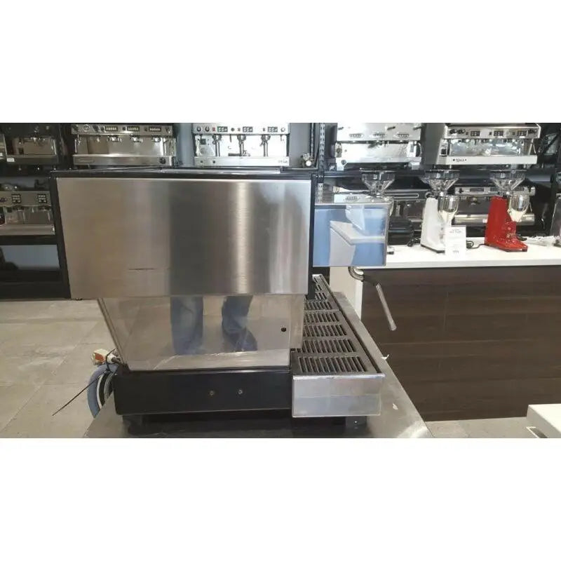 Immaculate 2 Group La Marzocco Linea Commercial Coffee