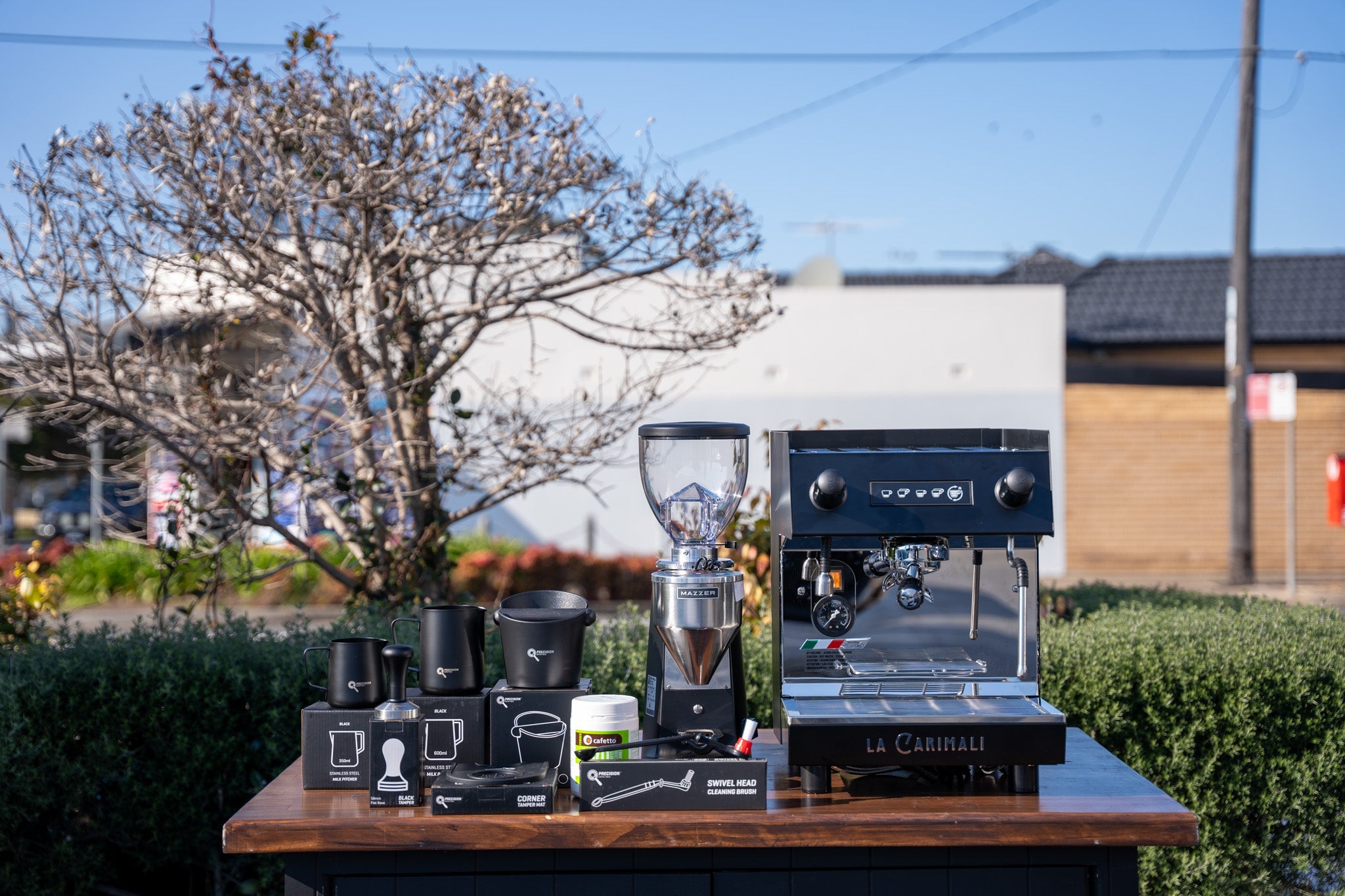 La Carimali Nimble 1 Group Black Coffee Machine, Mazzer Mini Electronic A Grinder & Accessories Package - Australia - Di Pacci