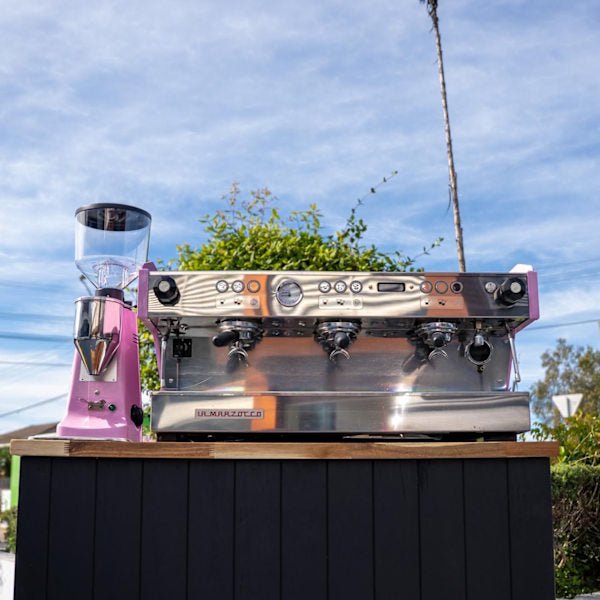Late Model La Marzocco PB 3 Group + Mazzer E PINK Immaculate Condition - Australia - Di Pacci