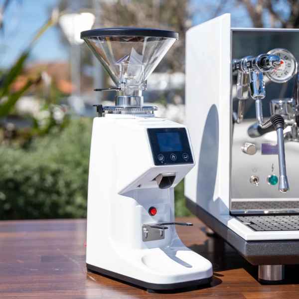New ECM Synchronika II In Gloss White With Dosserless Grinder PACKAGE - Australia - Di Pacci