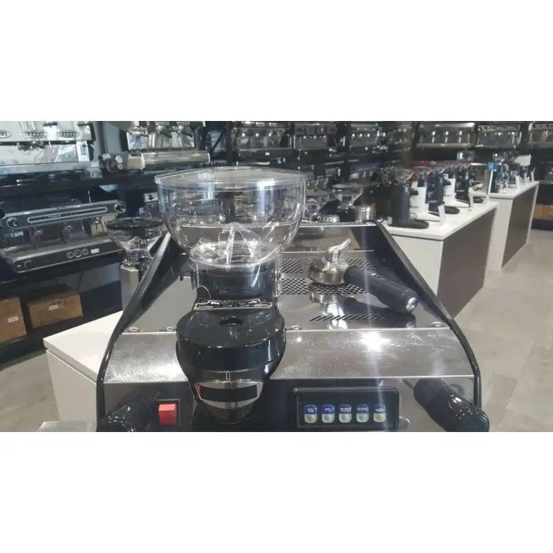 One Group 10 Amp Commercial Coffee Machine with Built In
