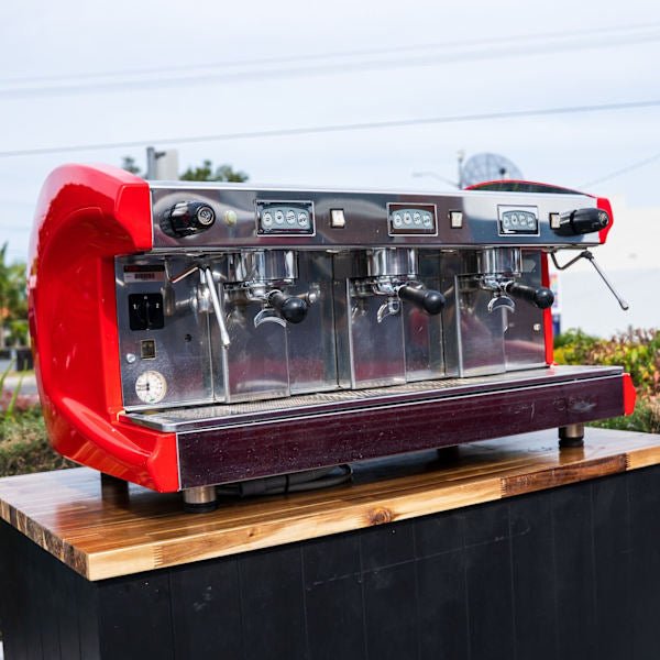 Pre Loved 3 Group Tall Cup Astoria Pearla In Red - Australia - Di Pacci