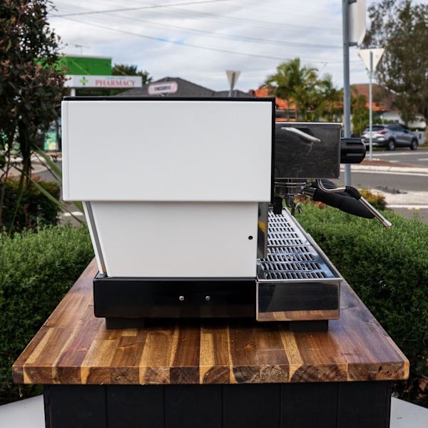 Pre - Loved La Marzocco Linea – Late Model 3 Group with Shot Timers - Australia - Di Pacci