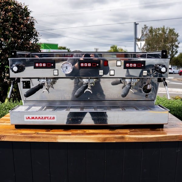 Pre - Loved La Marzocco Linea – Late Model 3 Group with Shot Timers - Australia - Di Pacci