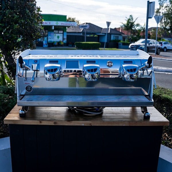 Pre Loved Victoria Arduino Black Eagle 3 Group Custom Gloss White - Australia - Di Pacci