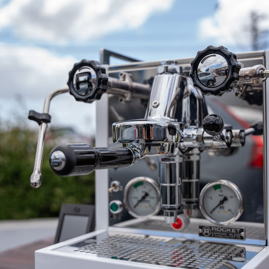 Rocket R Cinquantotto (R58) Coffee Machine + Niche Zero Grinder Package In White - Australia - Di Pacci