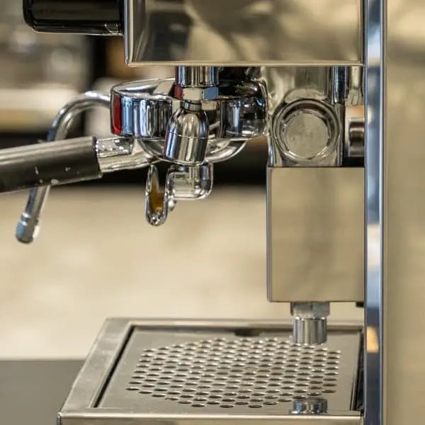 Stunning La Scala Butterfly Semi Automatic 10 Amp Coffee Machine - Australia - Di Pacci