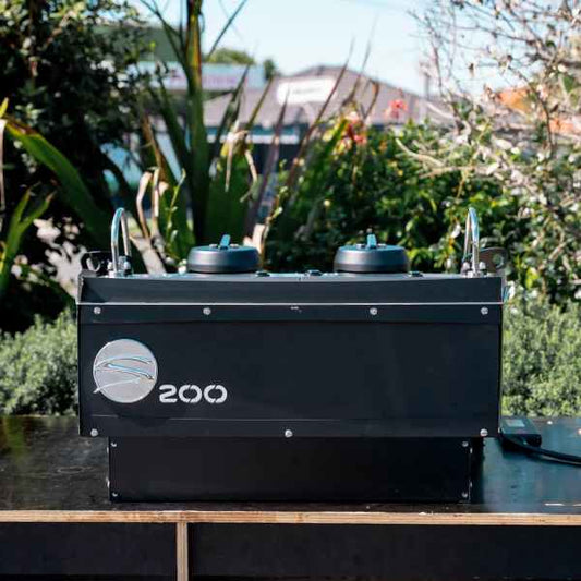 STUNNING LATE MODEL PRE OWNED SYNESSO S200 COFFEE MACHINE - Australia - Di Pacci