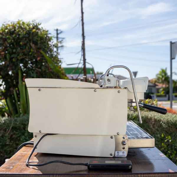 Stunning Pre Loved Synesso S200 Commercial Coffee Machine - Australia - Di Pacci