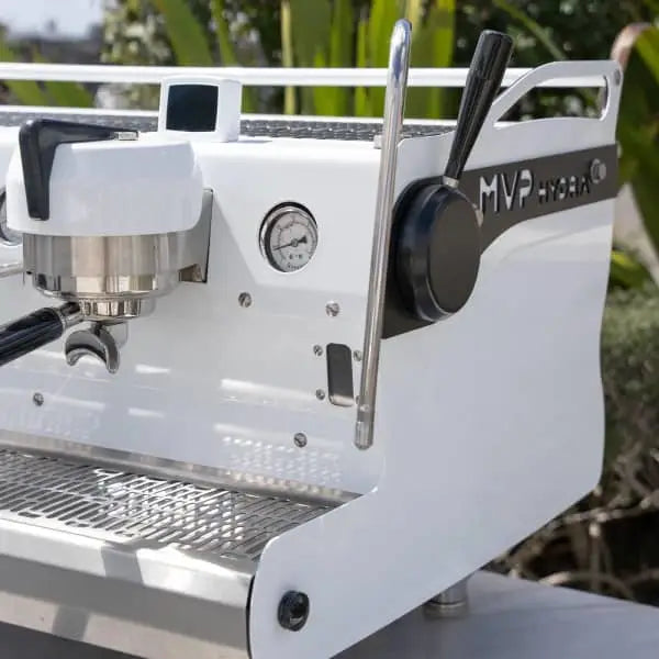 SYNESSO 3 GROUP HYDRA JAW DROPPING COMMERCIAL COFFEE MACHINE