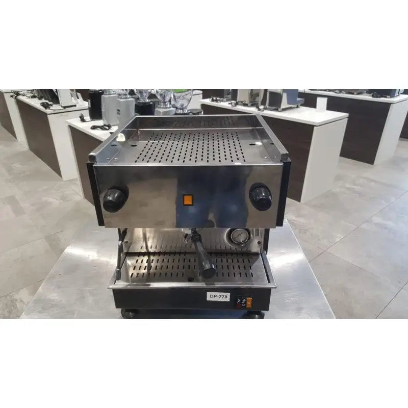 Used One Group 10 amp Built in Pump Commercial Coffee