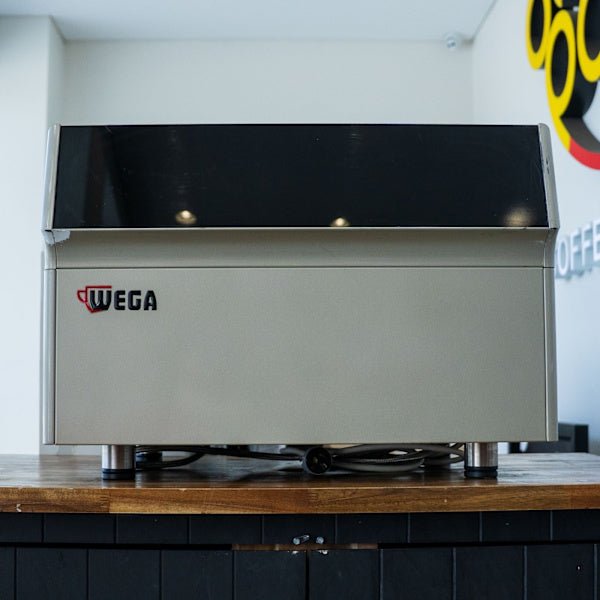 Wega Atlas 2 Group Champagne 15A Built - In Pump Workhorse - Australia - Di Pacci