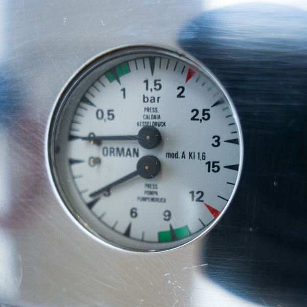 Wega Atlas 2 Group Champagne 15A Built - In Pump Workhorse - Australia - Di Pacci